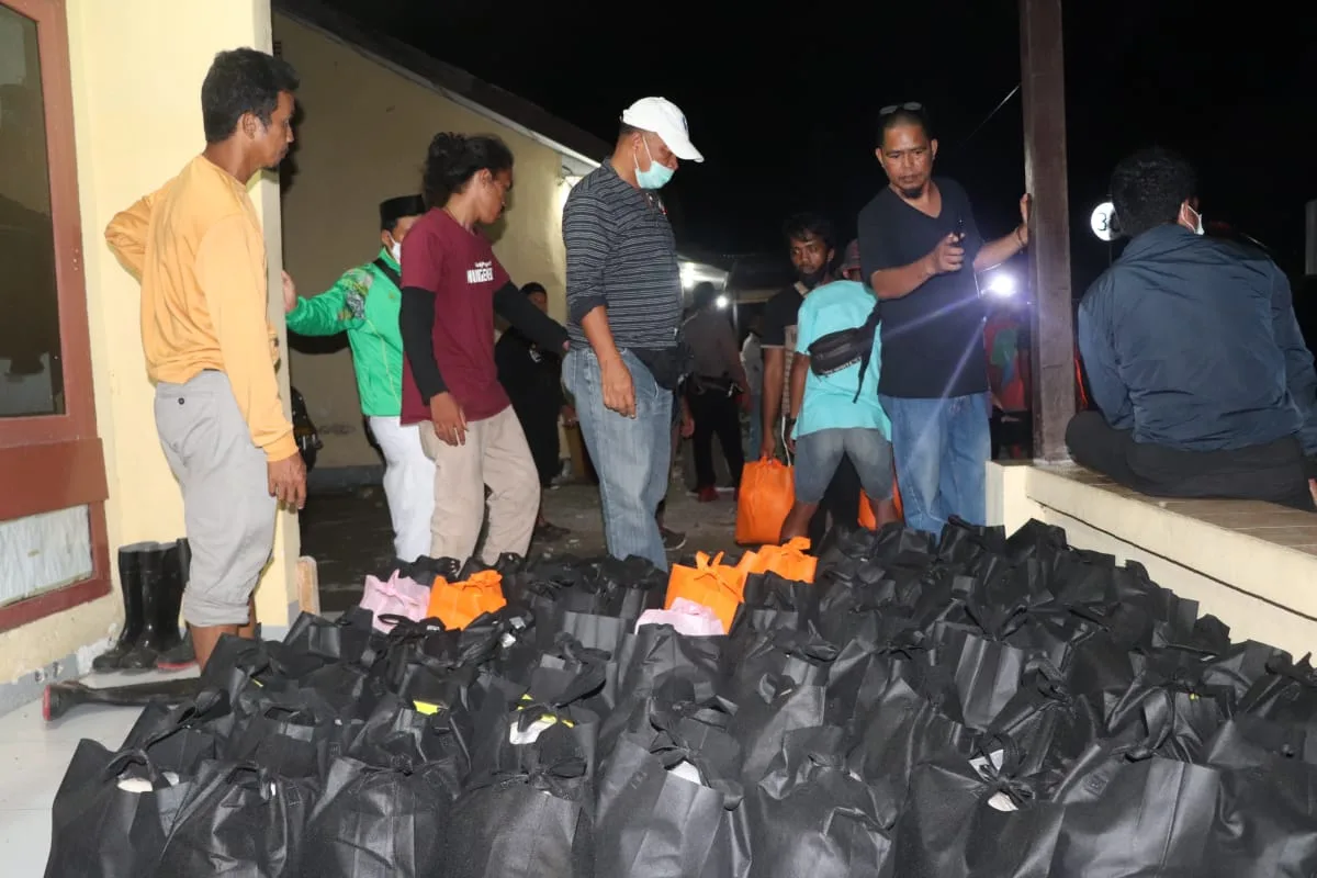 Bantuan paket sembako datang dari KKSS pusat bekerjasama dengan seluruh KKSS yang ada di Indonesia