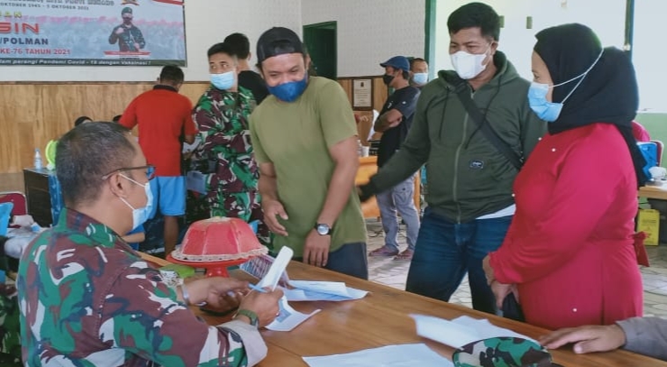 Serbuan Vaksinasi Covid-19 HUT TNI Ke-76